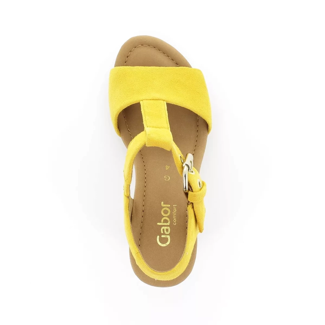 Image (6) de la chaussures Gabor - Sandales et Nu-Pieds Jaune en Cuir nubuck