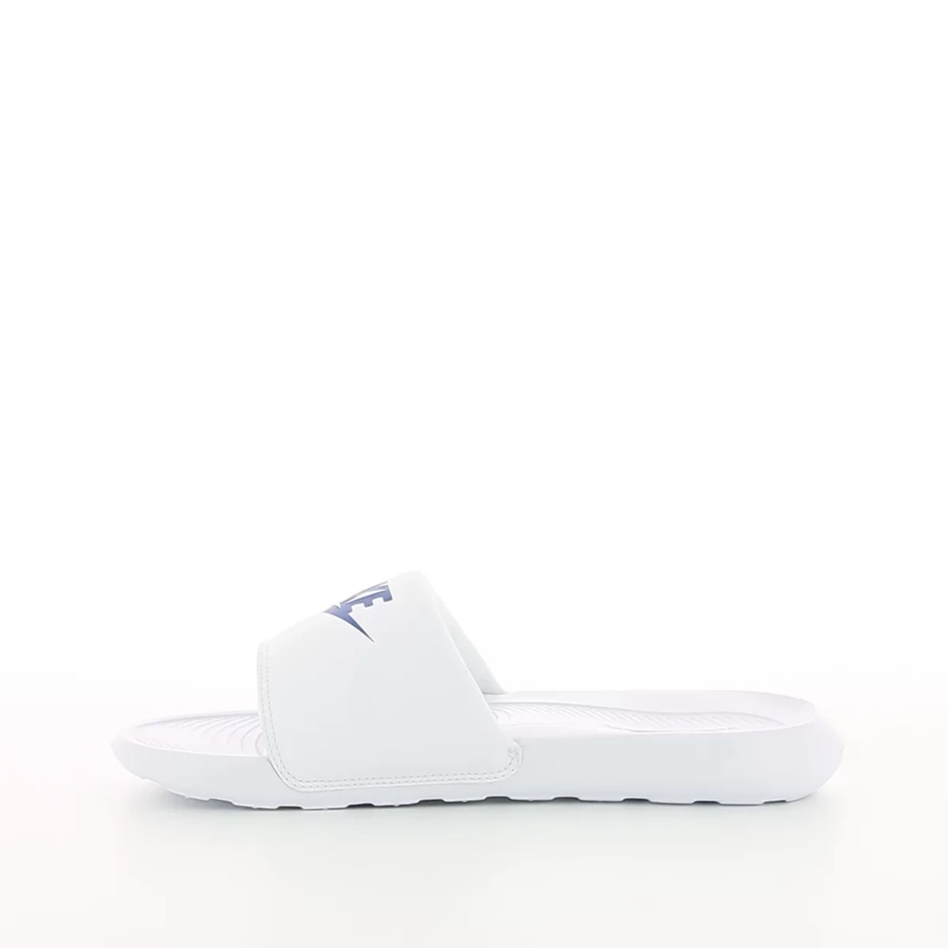 Image (4) de la chaussures Nike - Tongs et Plage Blanc en Caoutchouc